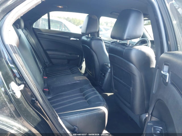 44818337 :رقم المزاد ، 2C3CCABG0FH766288 vin ، 2015 Chrysler 300 300s مزاد بيع