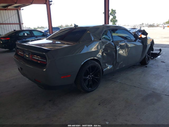 44818381 :رقم المزاد ، 2C3CDZAG2JH204706 vin ، 2018 Dodge Challenger Sxt مزاد بيع
