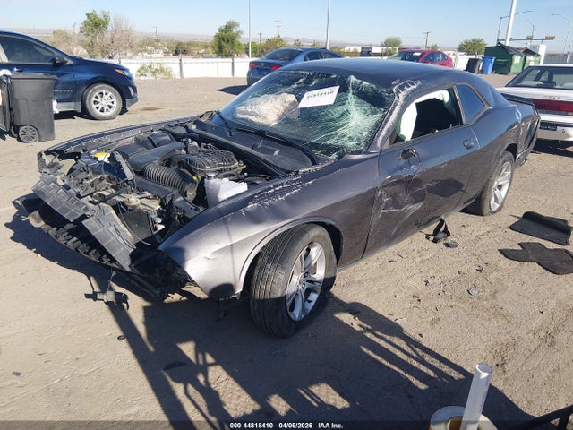 2C3CDZAG0MH627031 Dodge Challenger Sxt