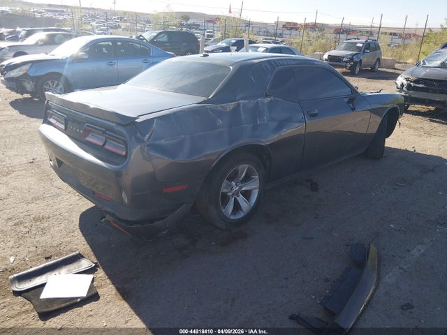 2C3CDZAG0MH627031 Dodge Challenger Sxt