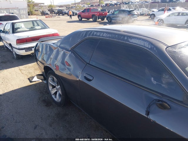 2C3CDZAG0MH627031 Dodge Challenger Sxt