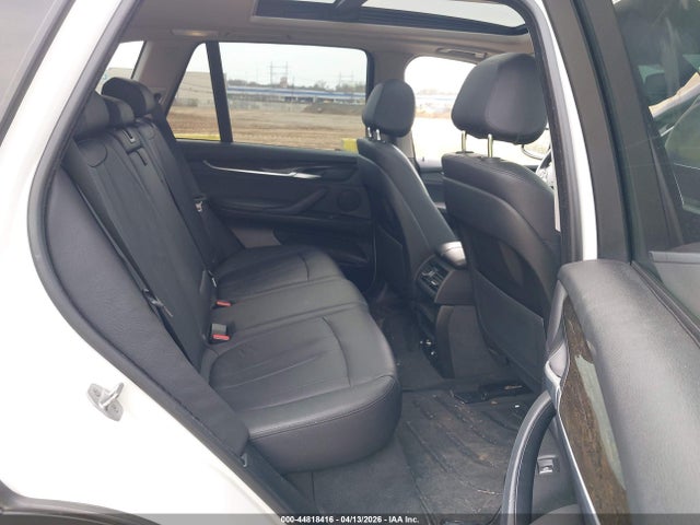 2016 BMW X5 5UXKR0C51G0U49086 Photo 7