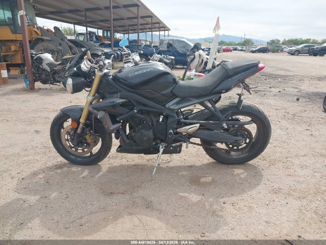Продаж на аукціоні авто 2013 Triumph Motorcycle Street Triple, vin: SMTL02NE9DT601913, номер лоту: 44818426