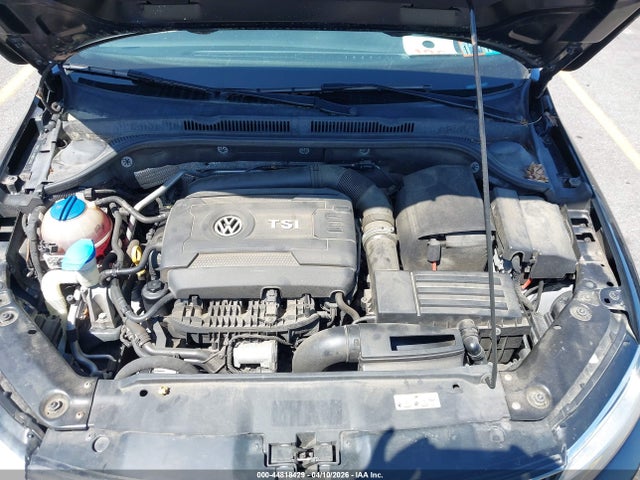 44818429 :رقم المزاد ، 3VWD17AJ9GM270945 vin ، 2016 Volkswagen Jetta 1.8t Sport مزاد بيع