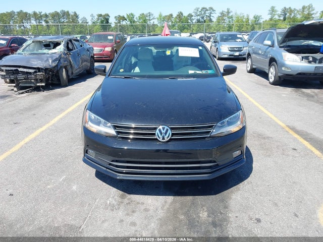 44818429 :رقم المزاد ، 3VWD17AJ9GM270945 vin ، 2016 Volkswagen Jetta 1.8t Sport مزاد بيع