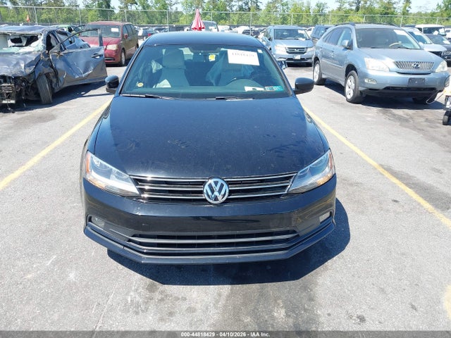 44818429 :رقم المزاد ، 3VWD17AJ9GM270945 vin ، 2016 Volkswagen Jetta 1.8t Sport مزاد بيع