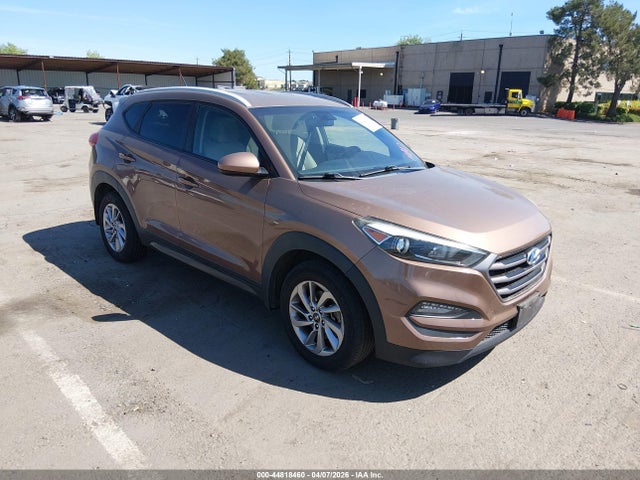 2016 HYUNDAI TUCSON KM8J33A4XGU159489