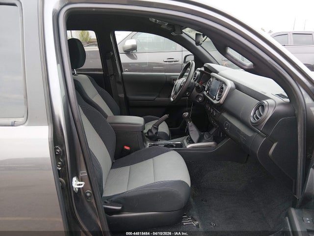 44818484 :رقم المزاد ، 3TYCZ5AN5NT083220 vin ، 2022 Toyota Tacoma Trd Off Road مزاد بيع