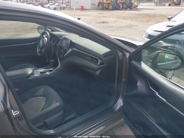 4T1R11AKXPU135141 Toyota CAMRY LE