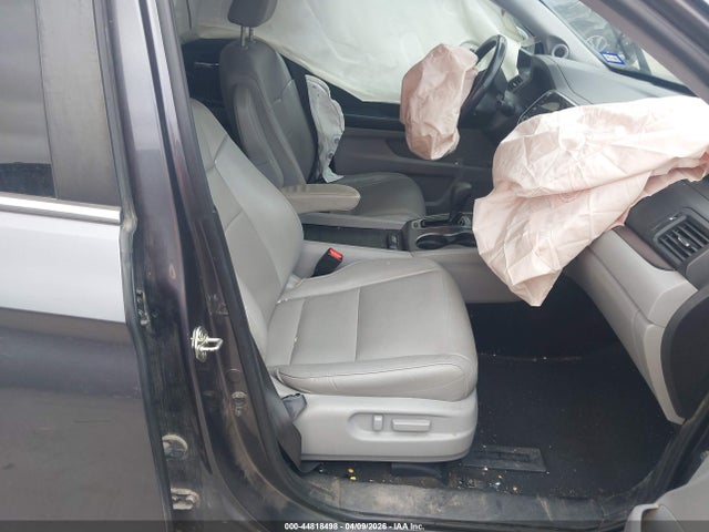 Продажа на аукционе авто 2019 Honda Pilot Ex-l, vin: 5FNYF5H5XKB030173, номер лота: 44818498