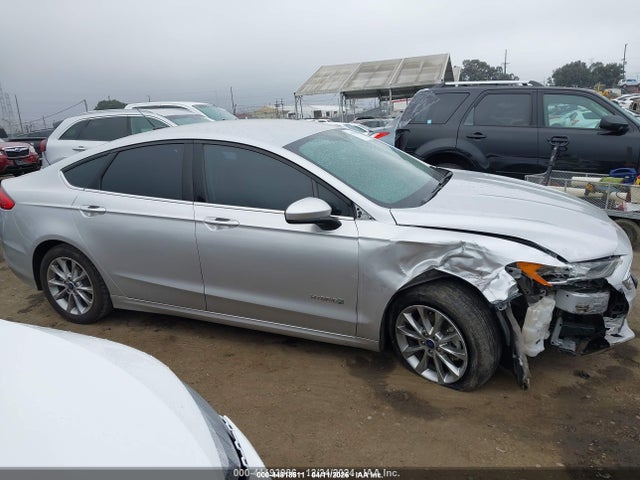 Ford Fusion Hybrid S 2017 3FA6P0UU7HR330805 Image 13
