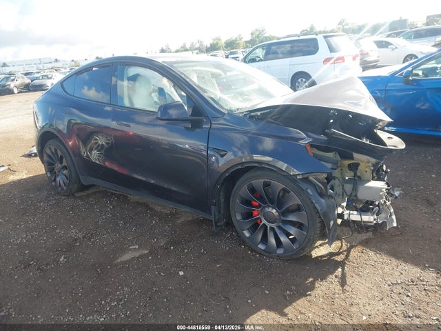 Продажа на аукционе авто 2024 Tesla Model Y Performance Dual Motor All-wheel Drive, vin: 7SAYGDEF9RF053655, номер лота: 44818559