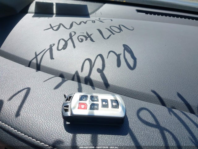 2017 TOYOTA SIENNA 5TDYZ3DC3HS799733 Photo 10