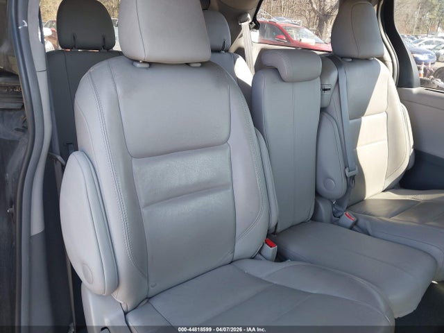 2017 TOYOTA SIENNA 5TDYZ3DC3HS799733 Photo 7