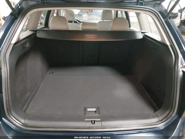 44818676 :رقم المزاد ، 3VWC17AU9GM513997 vin ، 2016 Volkswagen Golf Sportwagen Tsi Se 4-door مزاد بيع