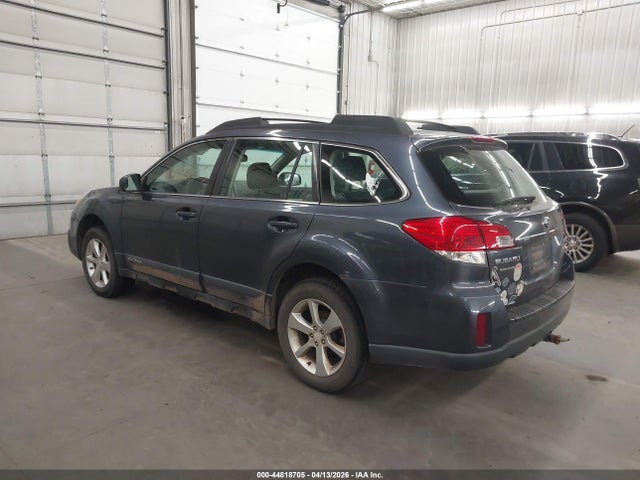 44818705 :رقم المزاد ، 4S4BRBAC4E3207107 vin ، 2014 Subaru Outback 2.5i مزاد بيع