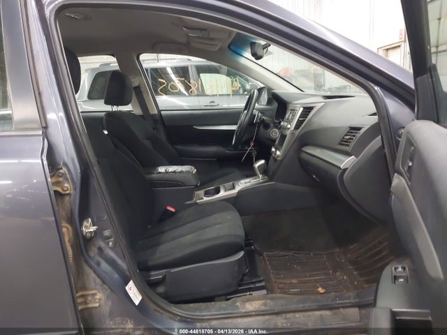 44818705 :رقم المزاد ، 4S4BRBAC4E3207107 vin ، 2014 Subaru Outback 2.5i مزاد بيع