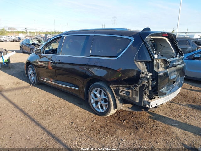 44818715 :رقم المزاد ، 2C4RC1EG4HR677080 vin ، 2017 Chrysler Pacifica Touring-l Plus مزاد بيع