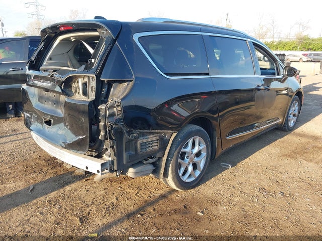44818715 :رقم المزاد ، 2C4RC1EG4HR677080 vin ، 2017 Chrysler Pacifica Touring-l Plus مزاد بيع