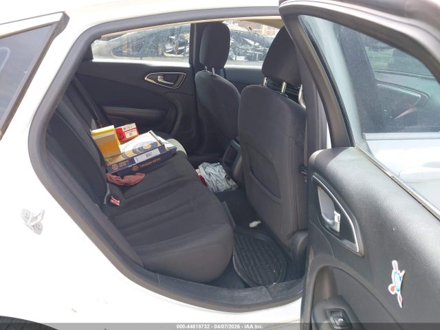 Продаж на аукціоні авто 2015 Chrysler 200 Limited, vin: 1C3CCCAB3FN636997, номер лоту: 44818732
