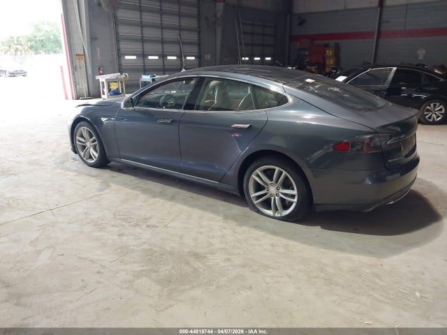 2014 TESLA MODEL S 5YJSA1S19EFP47915 Photo 2
