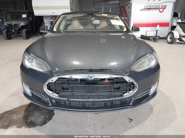 2014 TESLA MODEL S 5YJSA1S19EFP47915 Photo 5