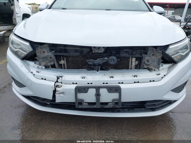 44818759 :رقم المزاد ، 3VWC57BU6KM102858 vin ، 2019 Volkswagen Jetta 1.4t R-line/1.4t S/1.4t Se مزاد بيع