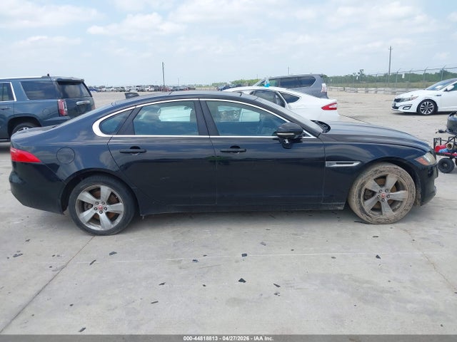 Jaguar Xf 25t 2018 SAJBR4FX4JCY69583 Image 13