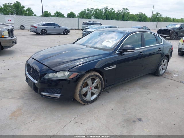 Jaguar Xf 25t 2018 SAJBR4FX4JCY69583 Image 2