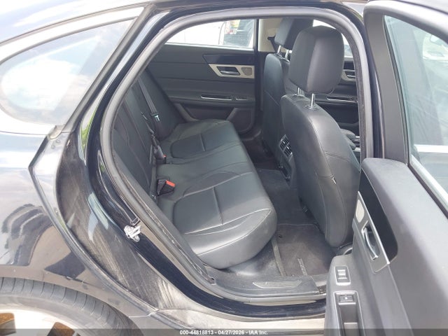 Jaguar Xf 25t 2018 SAJBR4FX4JCY69583 Image 8