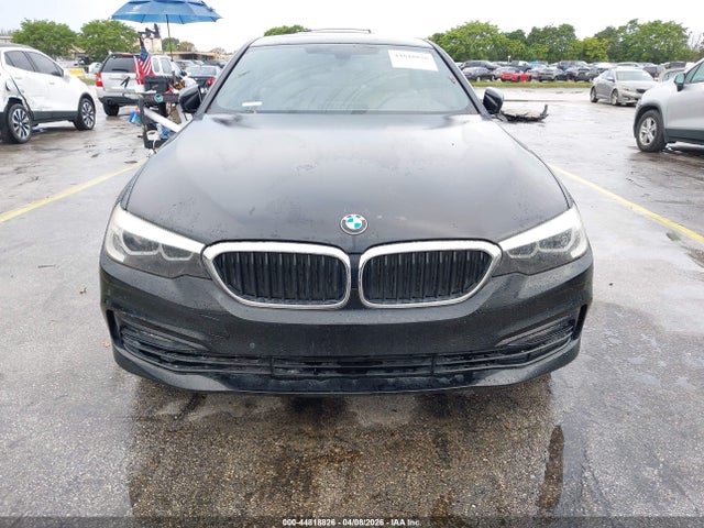 2018 BMW 530I WBAJA5C52JWA35773 Photo 5