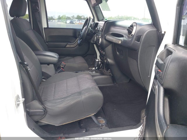 2012 JEEP WRANGLER UNLIMITED 1C4BJWDG2CL199362 Photo 4