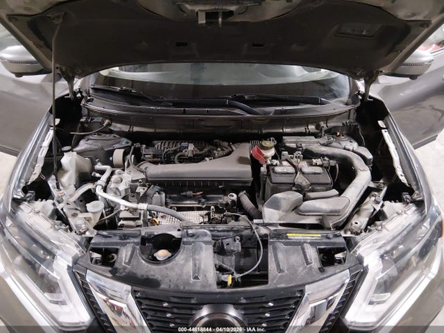 2018 Nissan Rogue Sv მანქანა იყიდება აუქციონზე, vin: KNMAT2MV8JP525135, აუქციონის ნომერი: 44818844