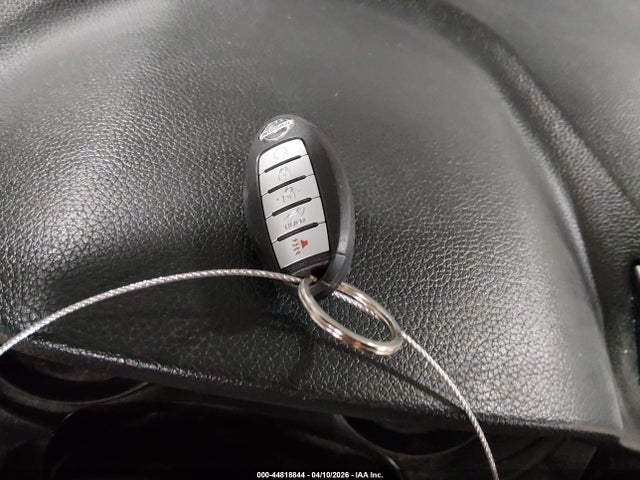 2018 Nissan Rogue Sv მანქანა იყიდება აუქციონზე, vin: KNMAT2MV8JP525135, აუქციონის ნომერი: 44818844
