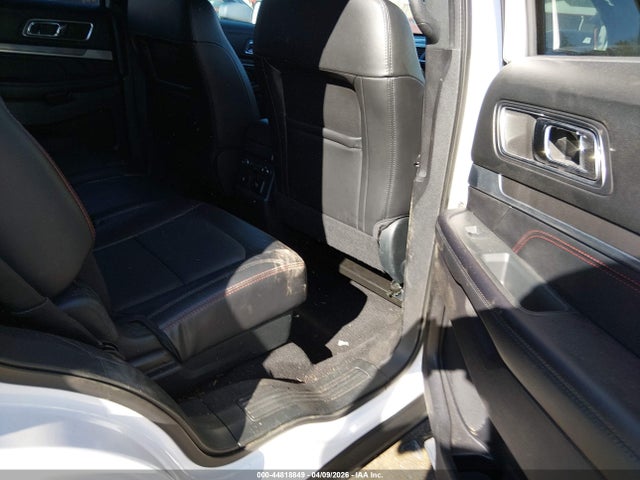 1FM5K8GT9JGC55801 Ford EXPLORER SPORT