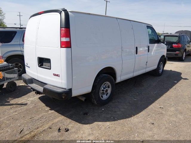 2017 GMC SAVANA 2500 1GTW7AFF6H1154435 Photo 3