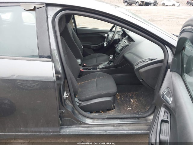 Ford FOCUS SE 2017 1FADP3K21HL335247 Image 5