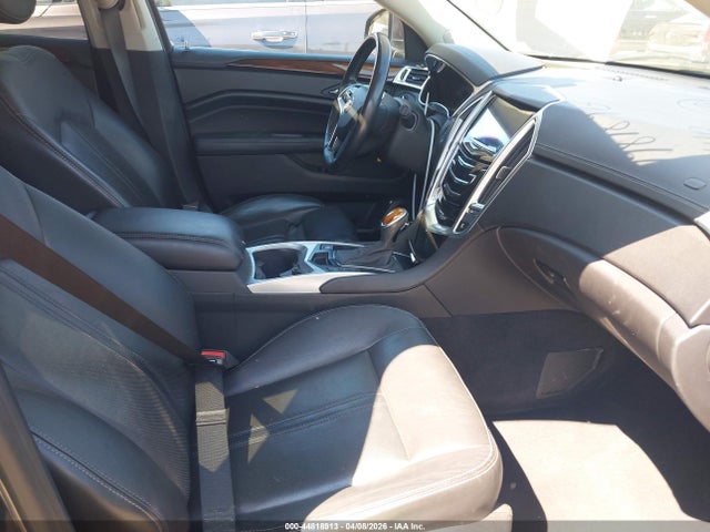 44818913 :رقم المزاد ، 3GYFNEE32GS570980 vin ، 2016 Cadillac Srx Luxury Collection مزاد بيع