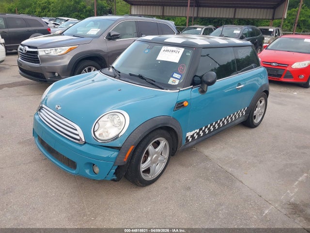 2009 MINI COOPER WMWMF33579TW77547 Photo 1