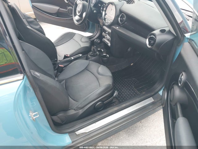 2009 MINI COOPER WMWMF33579TW77547 Photo 4