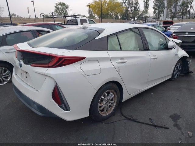 44818973 :رقم المزاد ، JTDKARFPXH3022077 vin ، 2017 Toyota Prius Prime Premium مزاد بيع