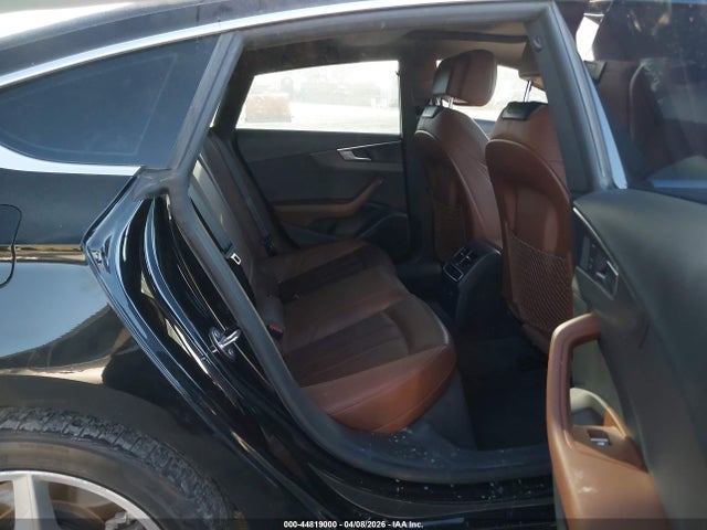 44819000 :رقم المزاد ، WAUDNCF51KA045112 vin ، 2019 Audi A5 45 Premium مزاد بيع