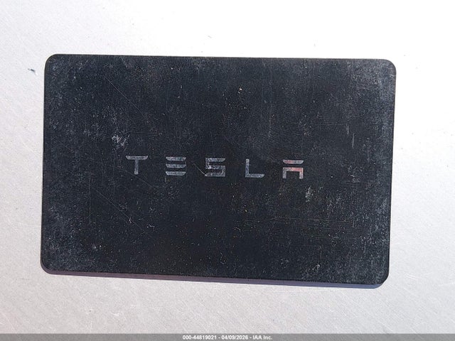 44819021 :رقم المزاد ، 7SAXCDE56SF463608 vin ، 2025 Tesla Model X Long Range مزاد بيع