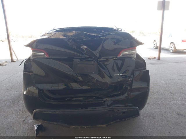 Продажа на аукционе авто 2022 Tesla Model Y Long Range Dual Motor All-wheel Drive, vin: 7SAYGDEE0NF449166, номер лота: 44819046