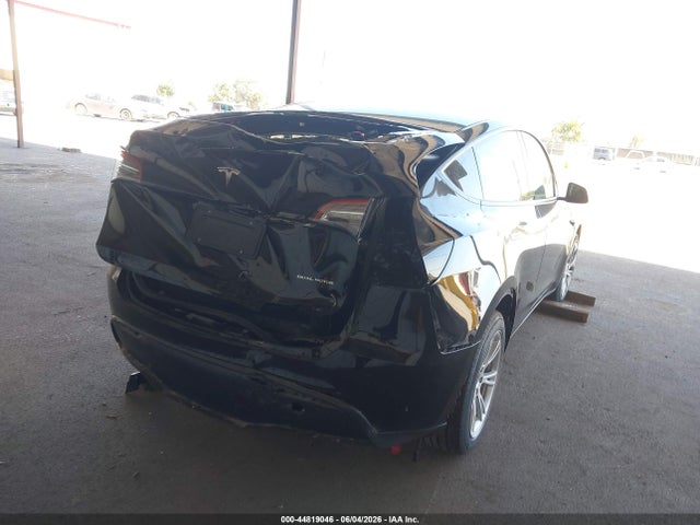 Продажа на аукционе авто 2022 Tesla Model Y Long Range Dual Motor All-wheel Drive, vin: 7SAYGDEE0NF449166, номер лота: 44819046