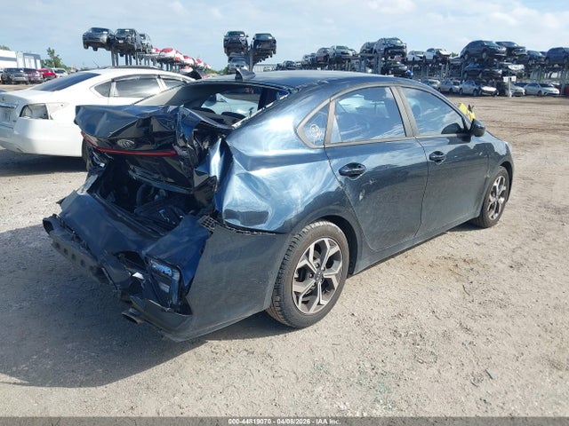Продажа на аукционе авто 2019 Kia Forte Lxs, vin: 3KPF24AD8KE022027, номер лота: 44819070