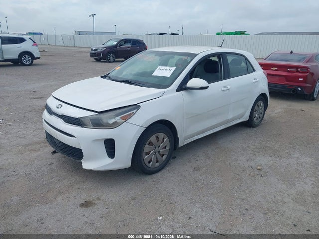 44819081 :رقم المزاد ، 3KPA25AB5JE119800 vin ، 2018 Kia Rio S مزاد بيع