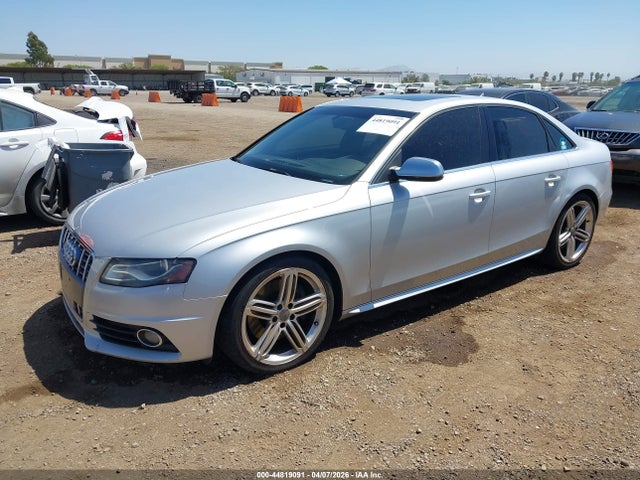 2011 AUDI S4 WAUBGAFLXBA067887 Photo 1