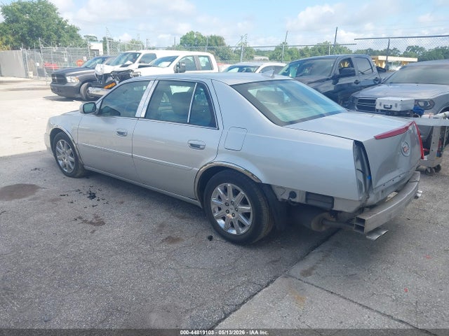 44819103 :رقم المزاد ، 1G6KH5EY3AU115668 vin ، 2010 Cadillac Dts Premium Collection مزاد بيع