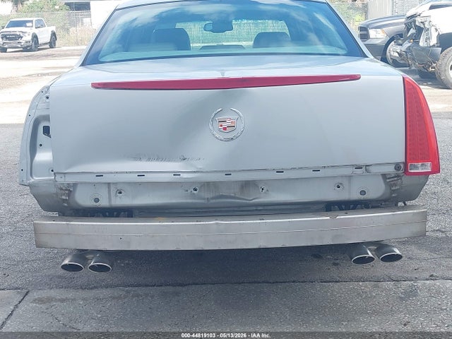 44819103 :رقم المزاد ، 1G6KH5EY3AU115668 vin ، 2010 Cadillac Dts Premium Collection مزاد بيع